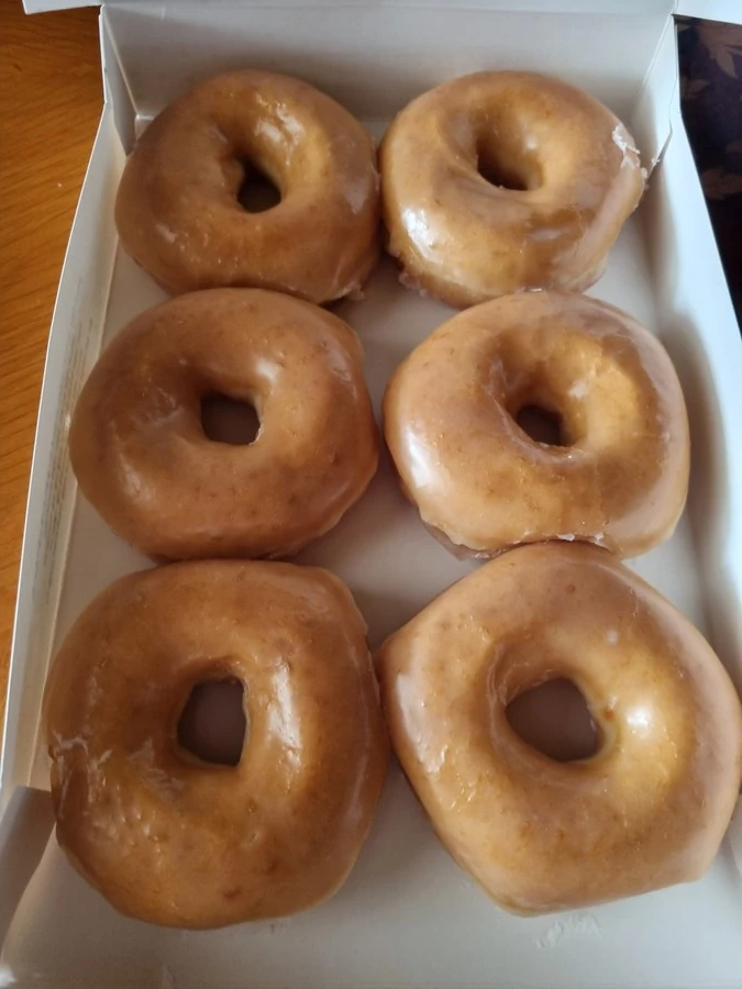 크 리 스 피 크 림 ㅇ ㅈ?