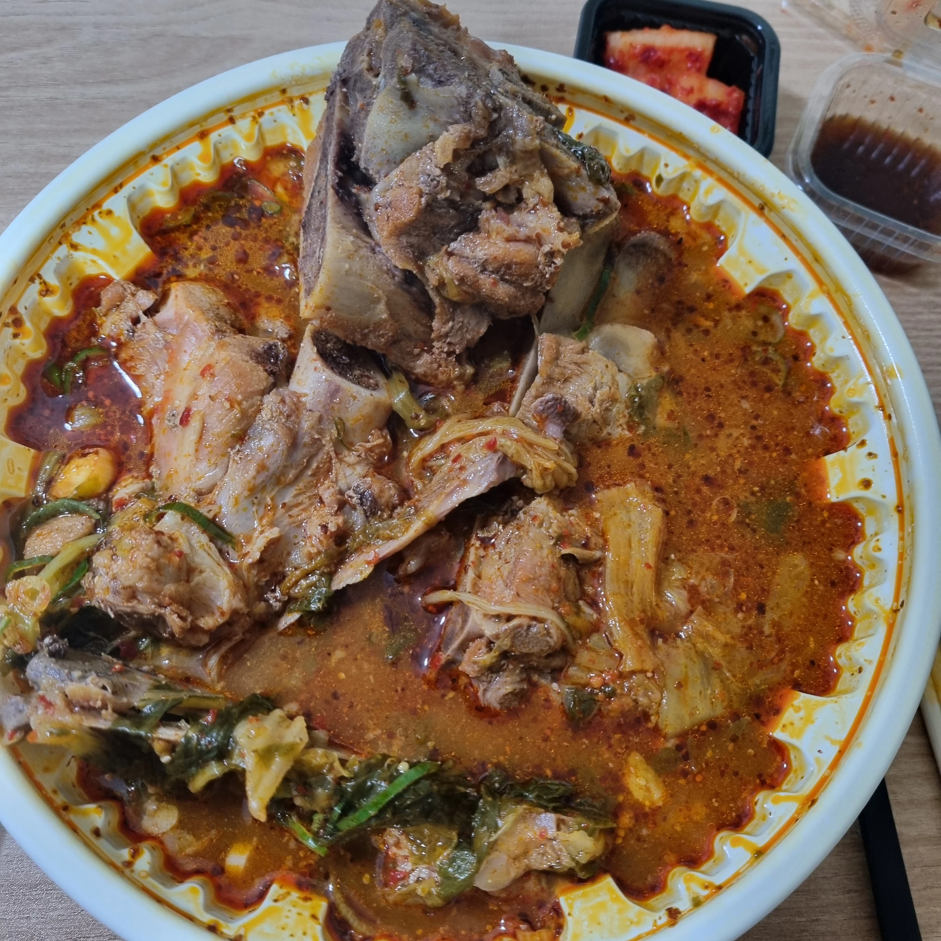 추울땐  국물에  쐬주한잔