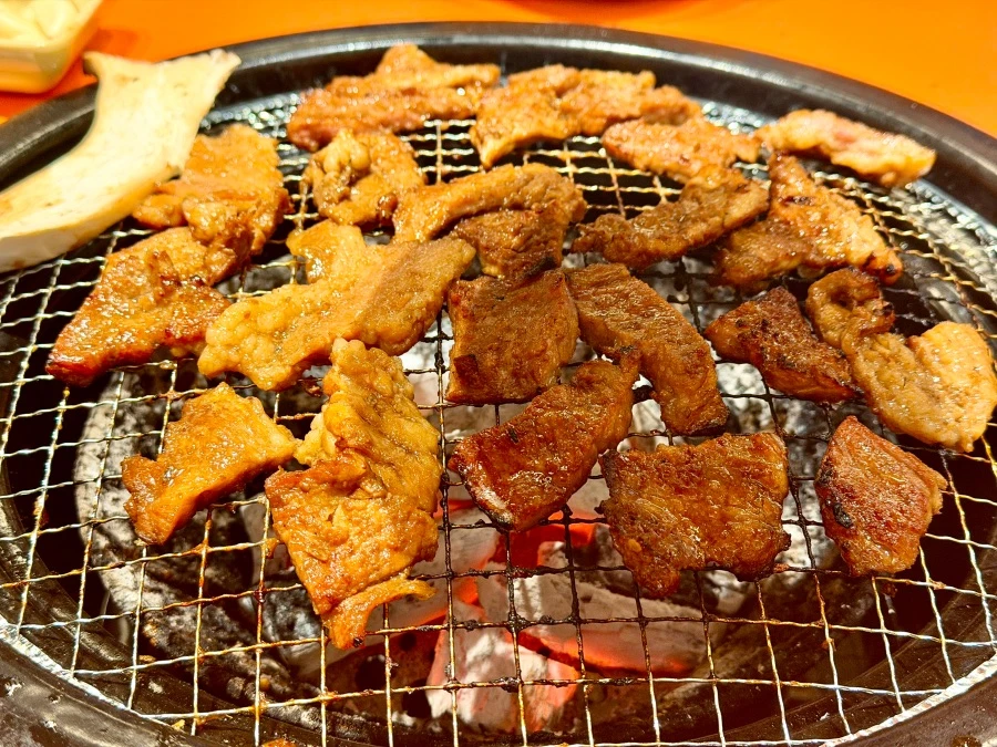 고 기 한 점 하 실 분 ?