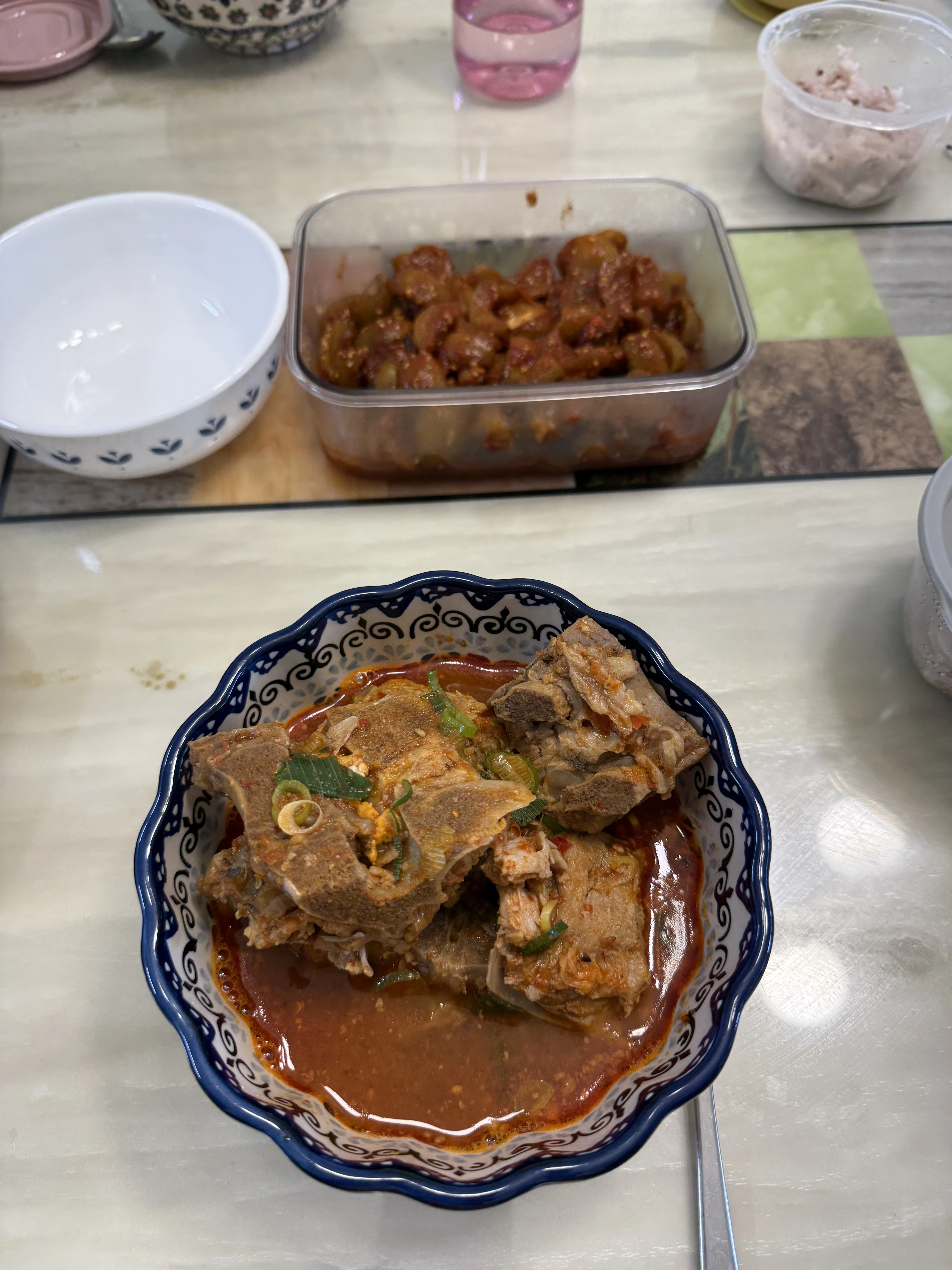 끝난줄 알았쥬? 해이루 감자탕,메실짱아찌