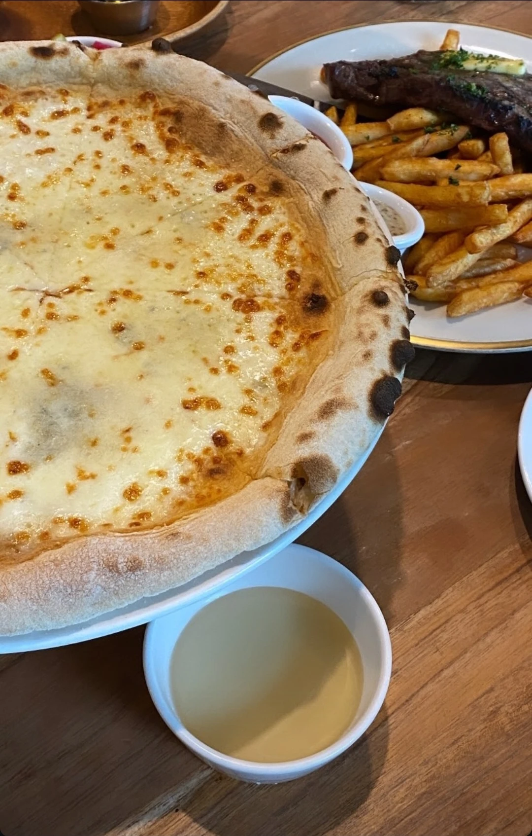 고르곤졸라 + 감튀 헣ㅎ